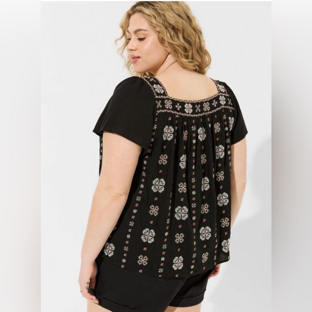 NWT TORRID Embroidered Square Neck Top 2X - Picture 3 of 10